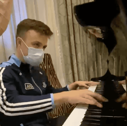 WATCH: Dublin GAA star wows fans with piano rendition of ‘Still D.R.E’