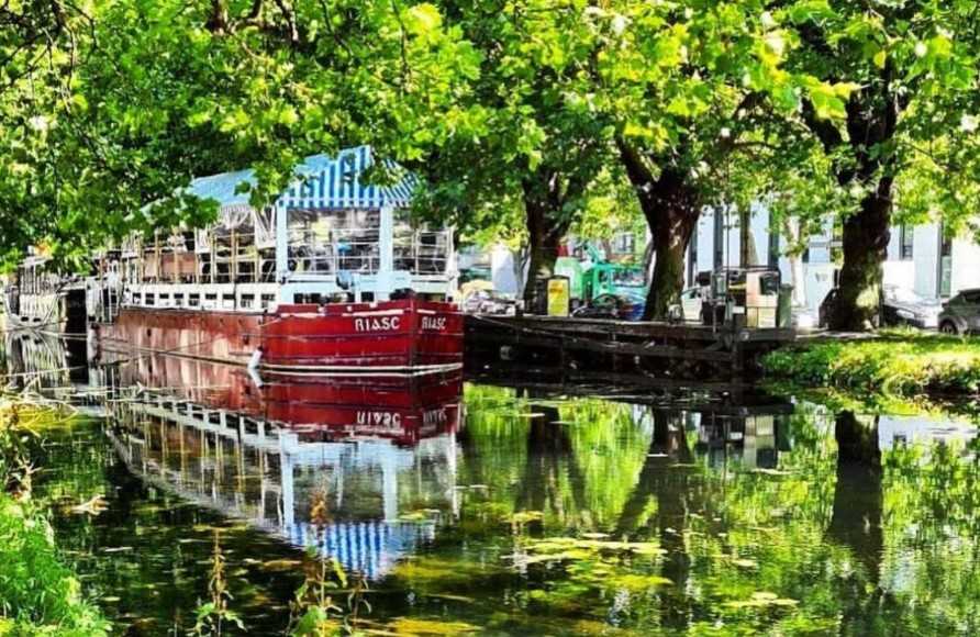 Good news! La Peniche reopens for takeaway today