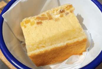 This boozy ice cream sambo sounds like summer in a slice