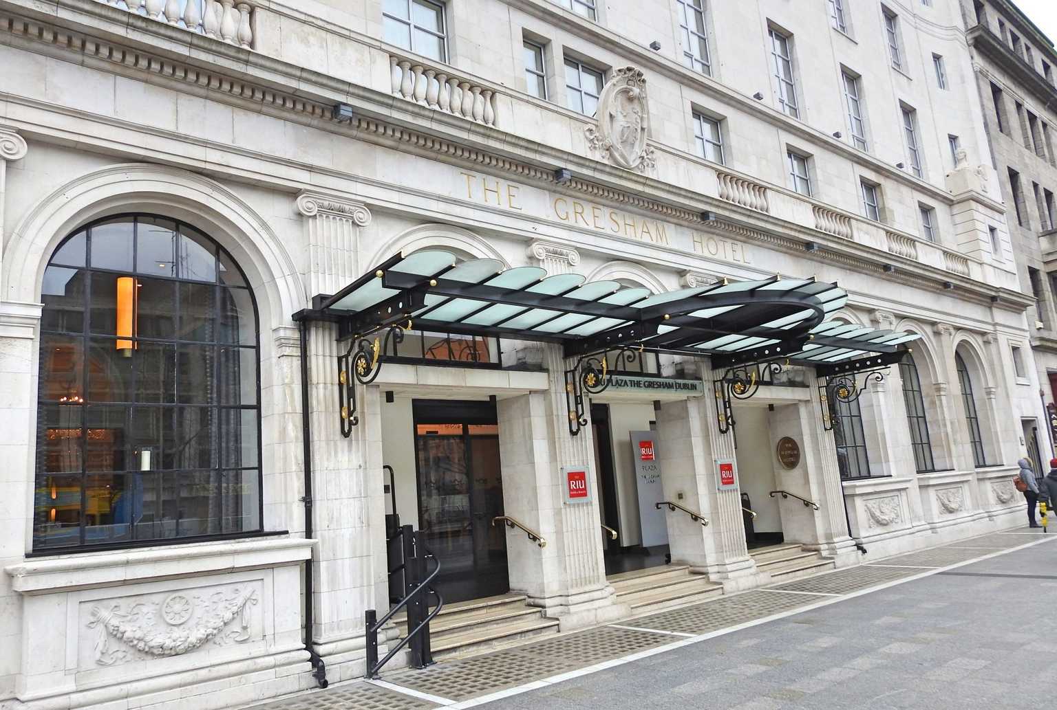 This Dublin hotel menu from 1972 shows just how much has really changed in 50 years