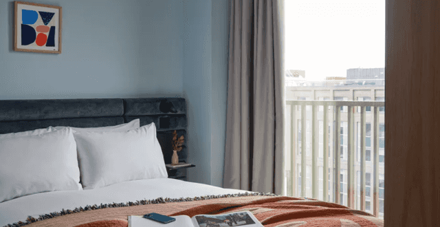 REVIEW: Spending the night with the Beckett Locke