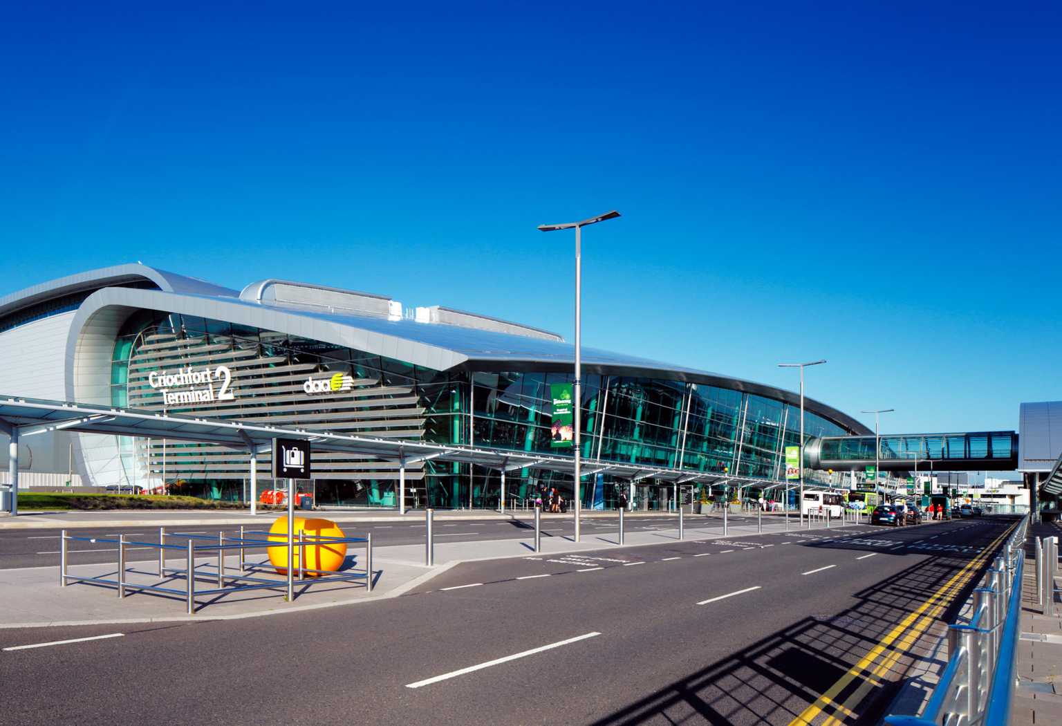 Dublin Airport apologises for long delays as result of security staff shortage