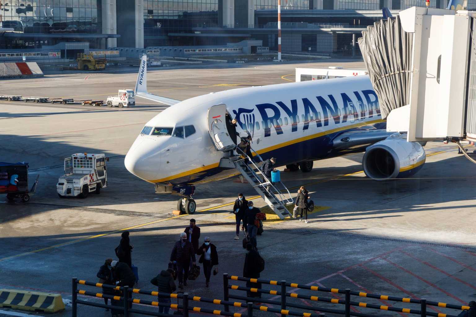 Ryanair cancels 420 flights due to French air traffic controller strike