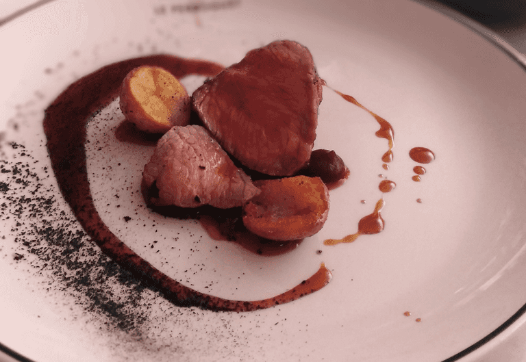 REVIEW: Le Perroquet – “The French Influences Run From The Aesthetic To The Flavours” REVIEW: Le Perroquet – “The French Influences Run From The Aesthetic To The Flavours”