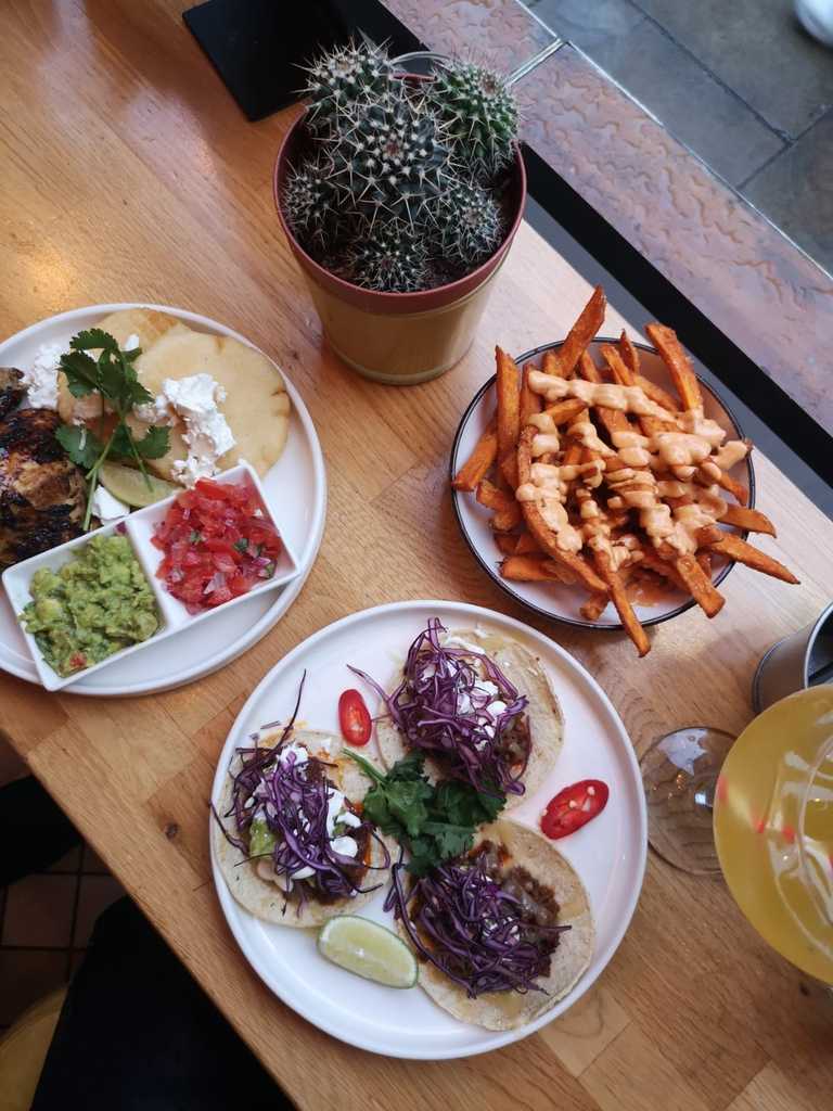REVIEW: Juanitos Has Become A Casual Inner-City Reliable REVIEW: Juanitos Has Become A Casual Inner-City Reliable