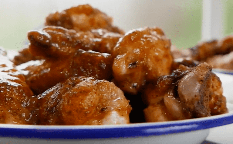 These spicy wings are so easy to make at home These spicy wings are so easy to make at home