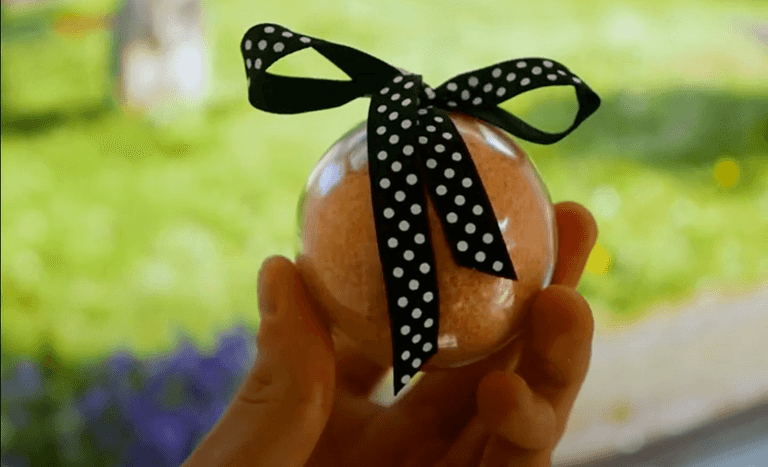 Making Bath Bombs at home is pretty simple Making Bath Bombs at home is pretty simple