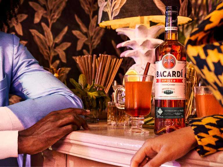 WATCH: Here are two deliciously festive cocktail recipes to try at home this Christmas WATCH: Here are two deliciously festive cocktail recipes to try at home this Christmas